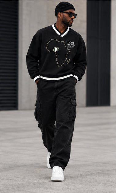 V-Neck Contrast Collar Boxy Sweatshirt