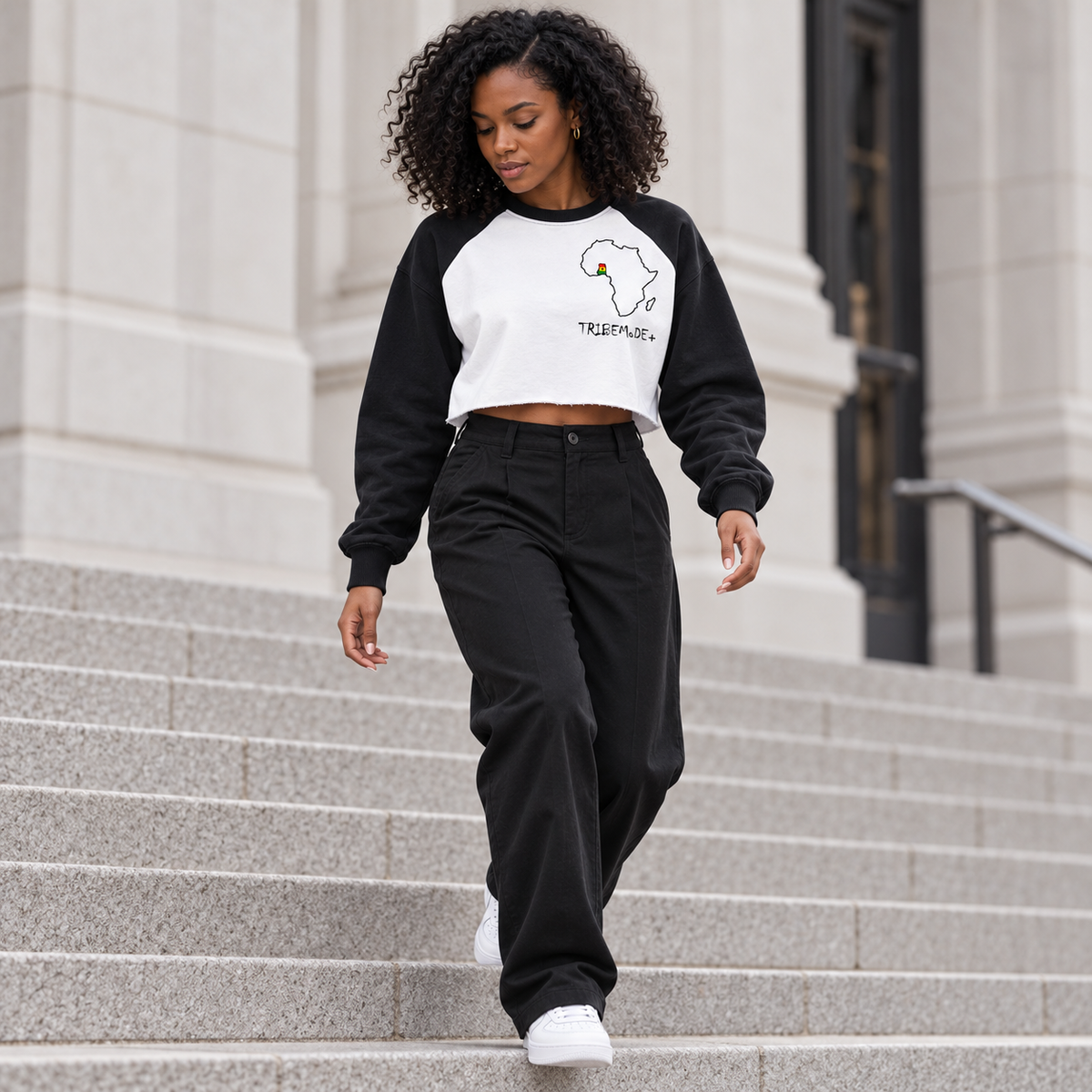 Ghana Raglan Crop Sweatshirt — Raw-Hem Color-Block